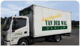Kaaswagen onderweg voor bezorging aan huis
